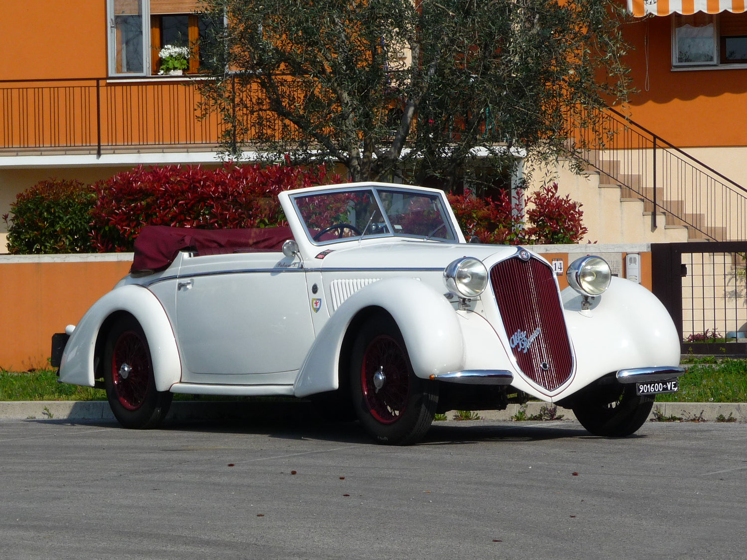 1937 Alfa Romeo 6C 2300 B Gran Turismo (Gläser-Karosserie) sn 813079 AU-15289