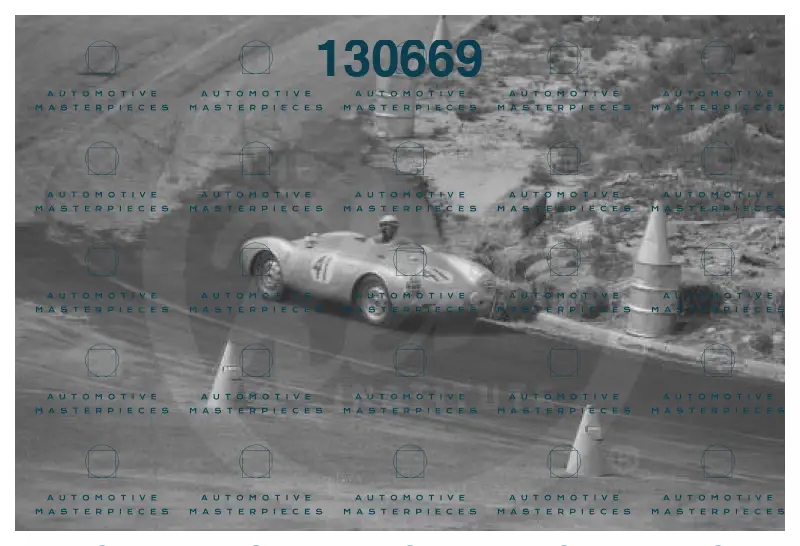 REVS 2015-012BURN-b13_2.22_0015 Tom Burnside.jpg