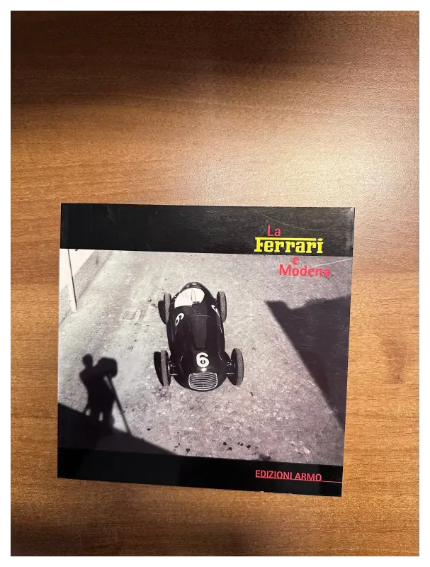 La Ferrari e Modena Book