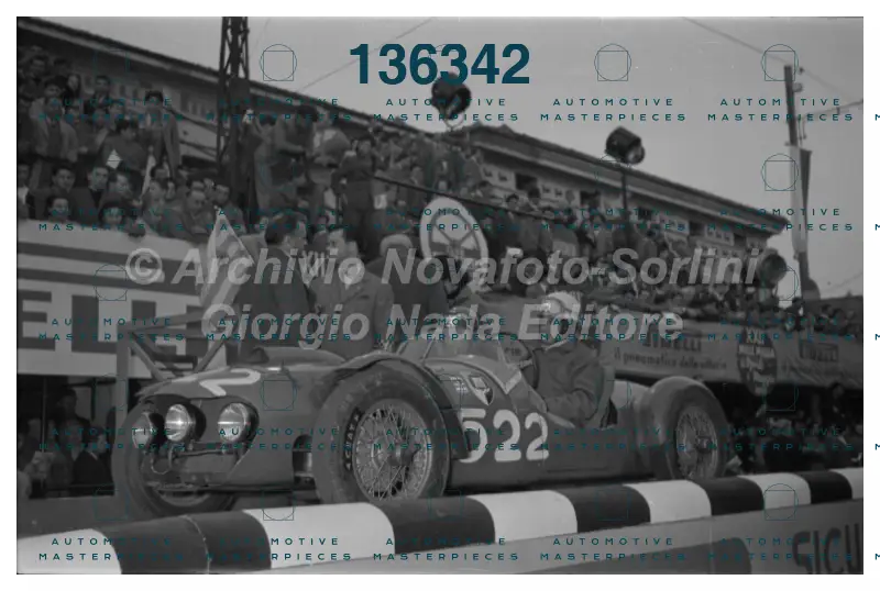 L 438.jpg