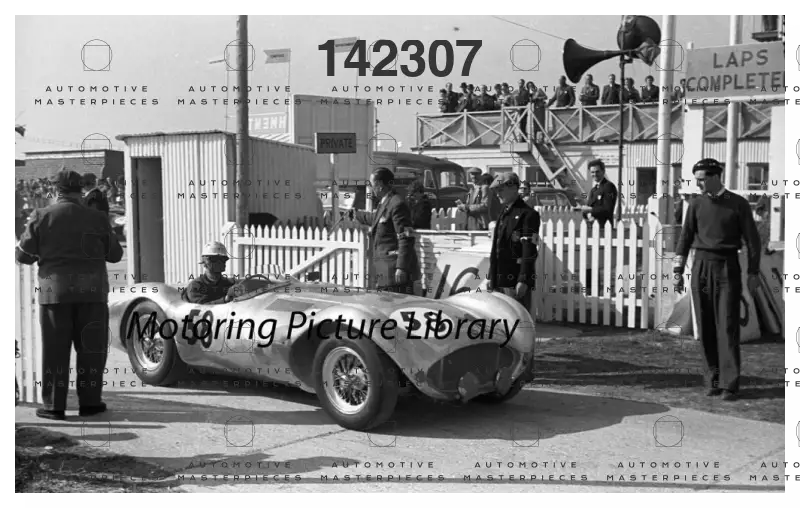 MPL costo £50 codice - HWM Jaguar N Cunningham_Reid Goodwood 1956.jpg