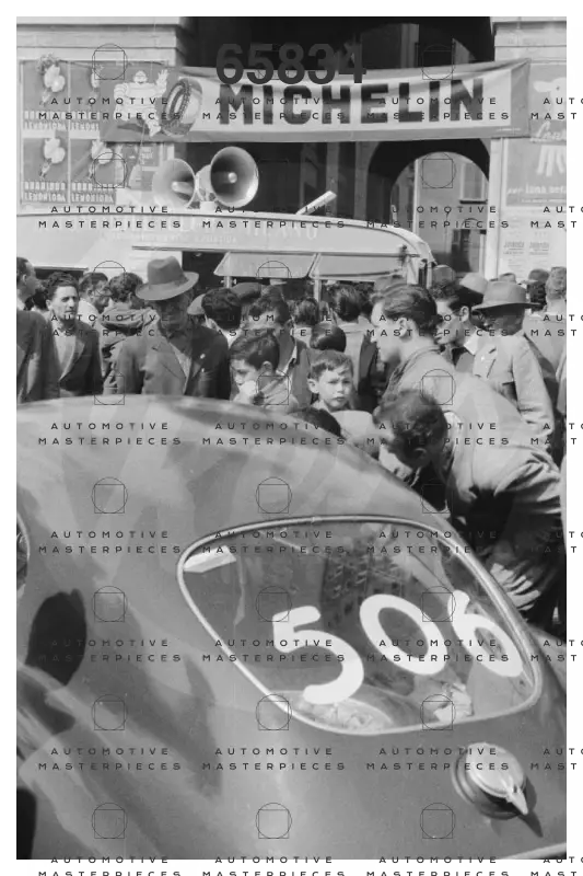 REVS 2011-023MAIL-1953-b9_17.1_0002.jpg