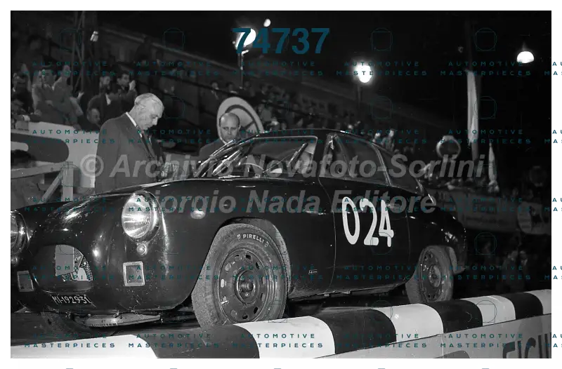 L 372.jpg