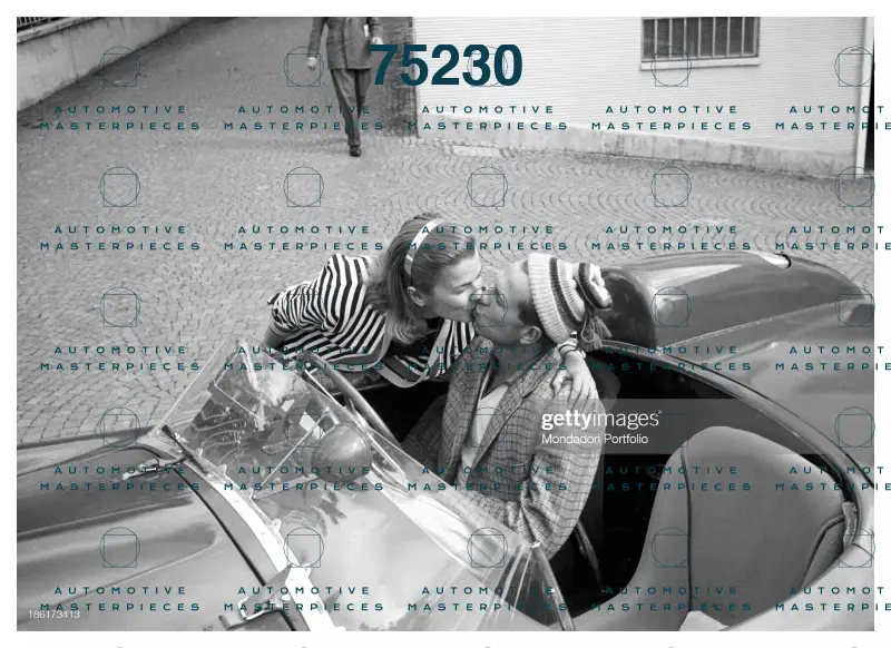 GETTY 186173413_british-racing-driver-peter-collins-kissing-his-american-wife-louis.jpg
