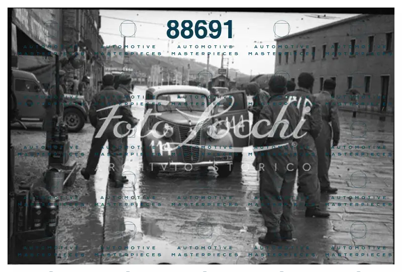 1950_L595-23.jpg