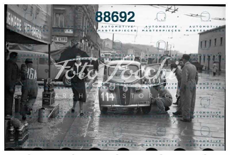 1950_L595-24.jpg