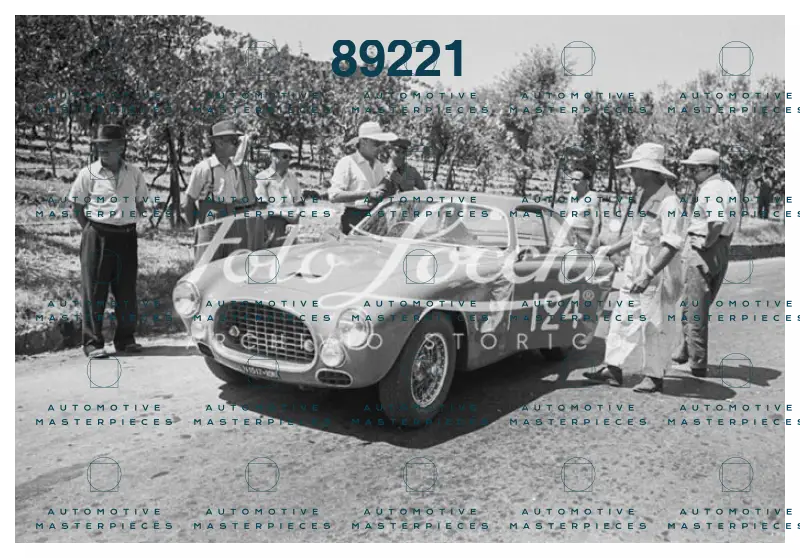 1952_L1124-5.jpg